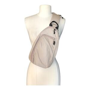 PUMA NWT Myraid Adjustable Multi Compartments Sling Bag Crossbody Fanny Pack